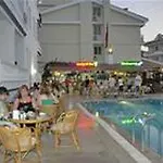 Club Ceylan Hotell 3*