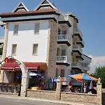 Hotel Club Ceylan 3*