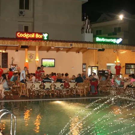 Club Ceylan 马尔马里斯
