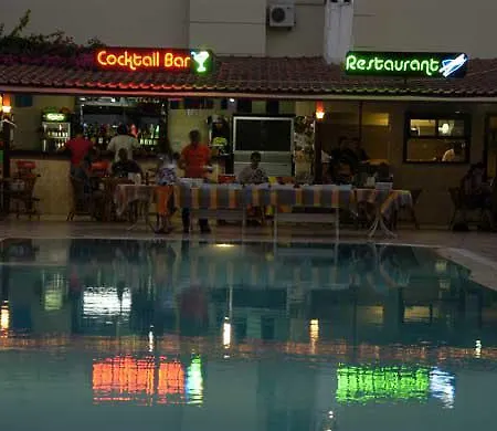 Club Ceylan 酒店 马尔马里斯